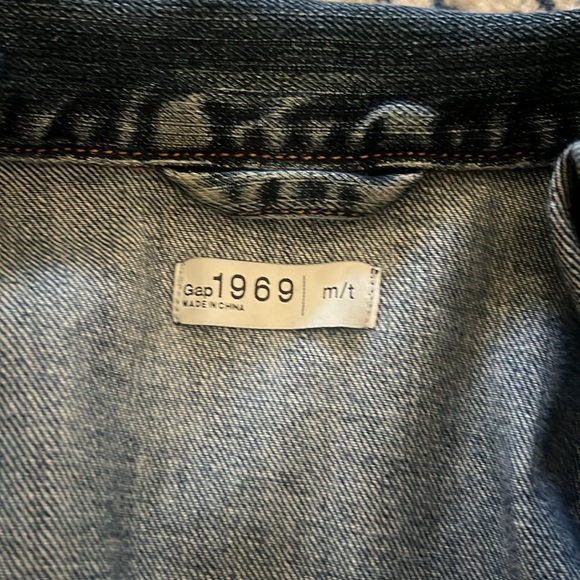 Gap Jean Jacket - Picture 2 of 3